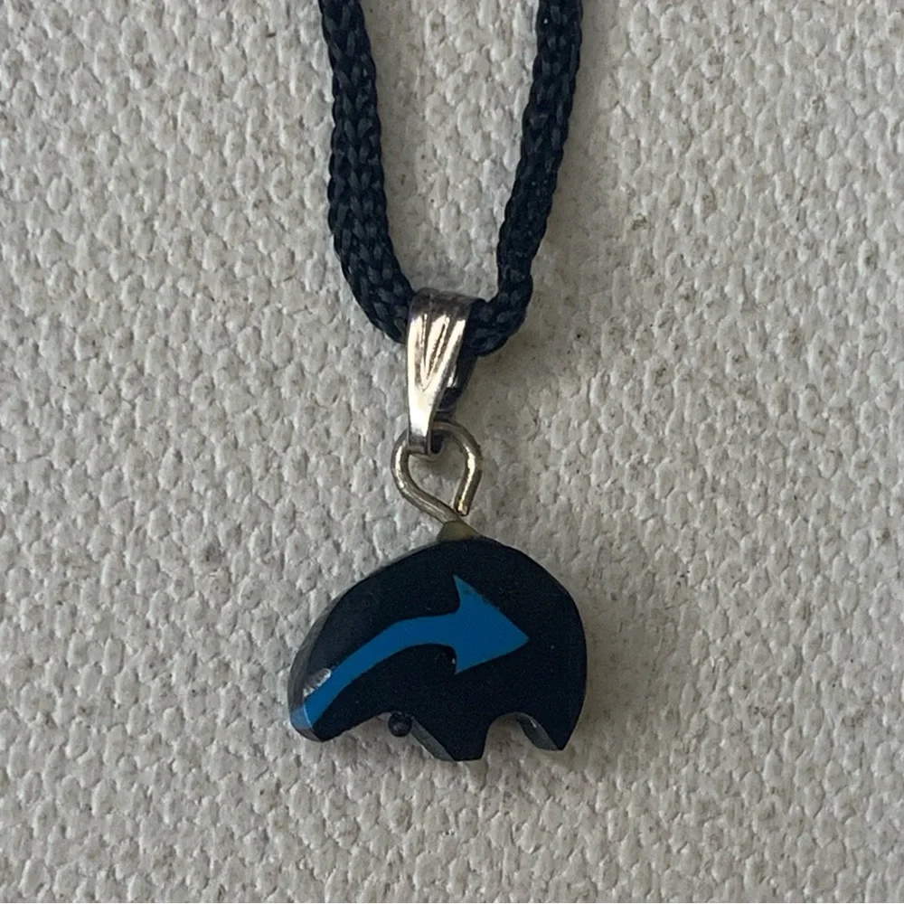 Southwest Style Resin Mosaic Inlay Heart Line Fetish Bear Pendant Necklace VTG
